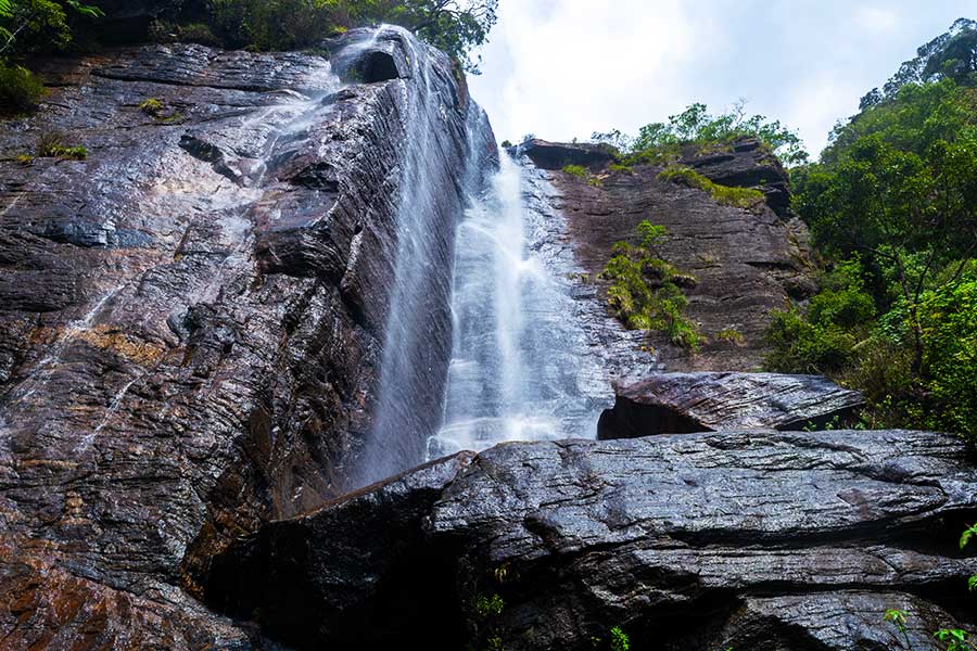 Lover’s Leap Waterfall in Nuwara Eliya